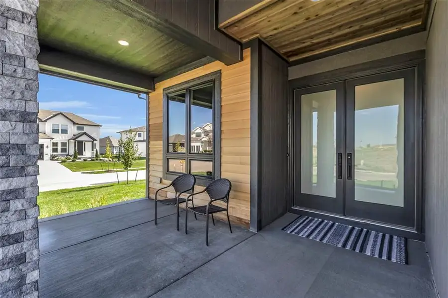 17483 W 169th Terrace, Olathe, KS 66062 - #3