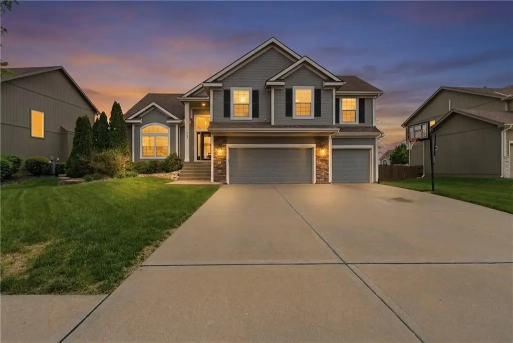 8105 NE 102nd Street, Kansas City, MO 64157 - #1