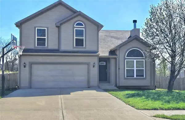 19609 Harbor Drive, Smithville, MO 64089