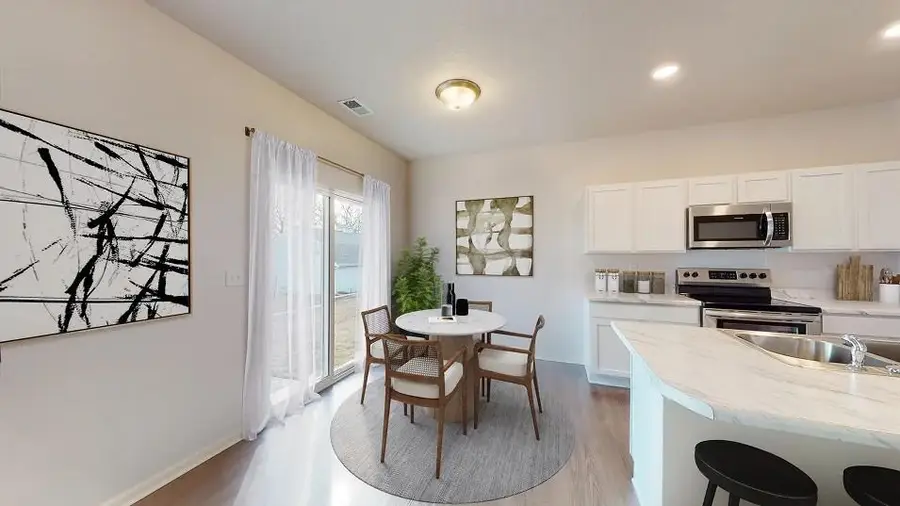 467 Rock Creek Drive, Tonganoxie, KS 66086 - #2