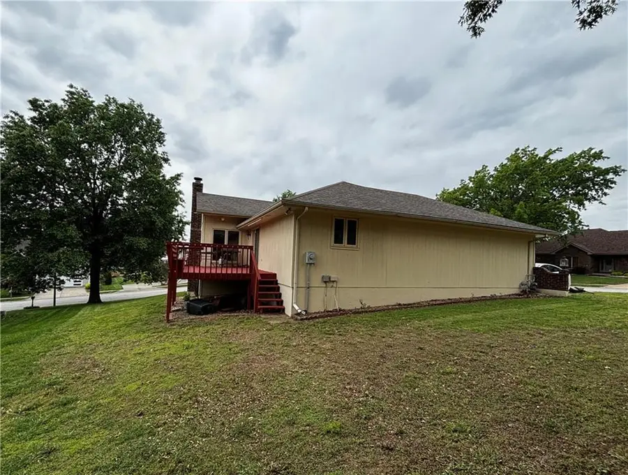 3005 S Viking Court, Independence, MO 64057 - #3