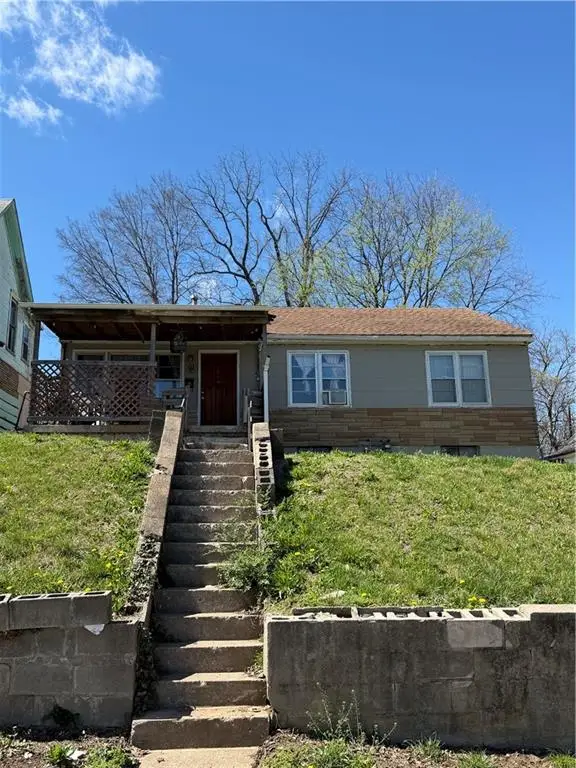 340 N Topping Avenue, Kansas City, MO 64123 - #2