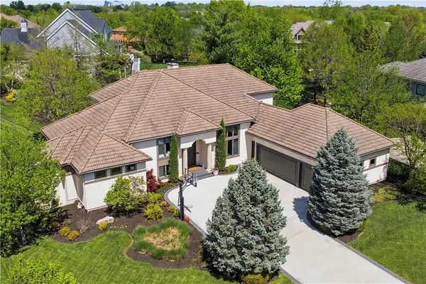 4824 W 144th Terrace, Overland Park, KS 66224