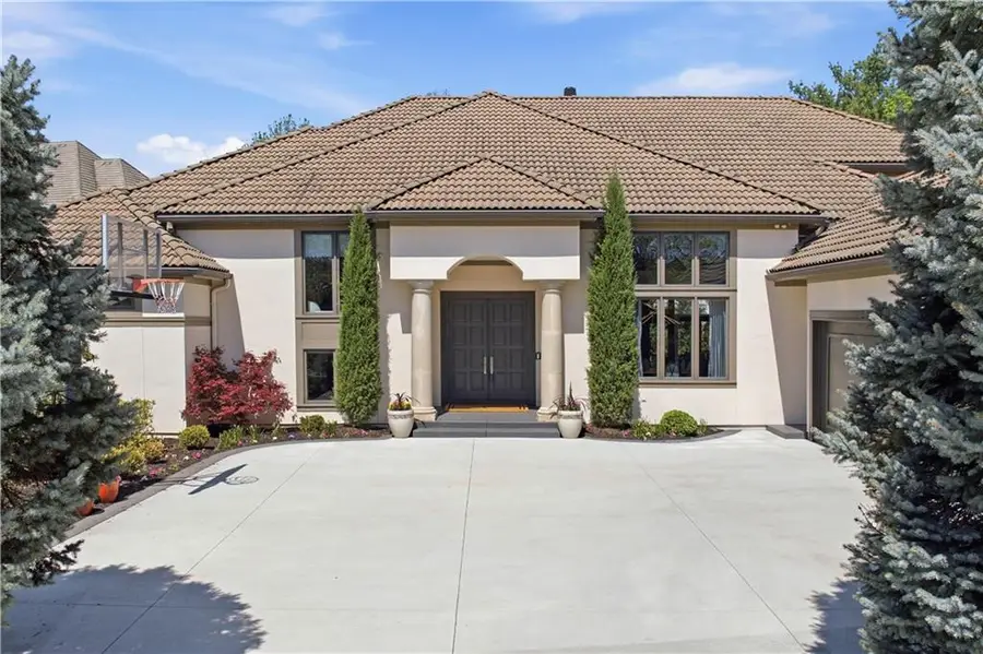 4824 W 144th Terrace, Overland Park, KS 66224 - #3