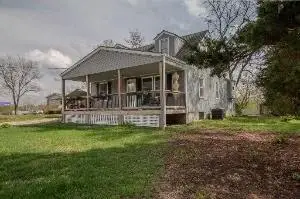 403 Locust Street, Harrisonville, MO 64701 - #3