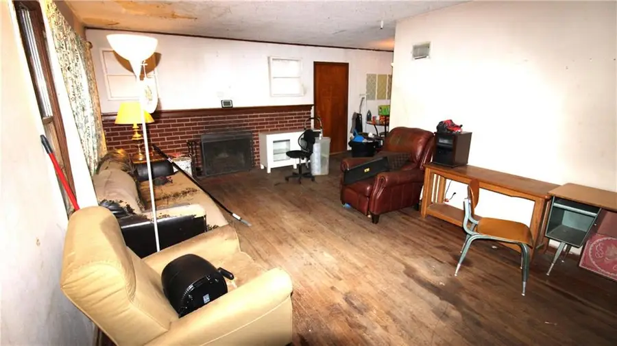 6809 W 72 Terrace, Overland Park, KS 66204 - #3