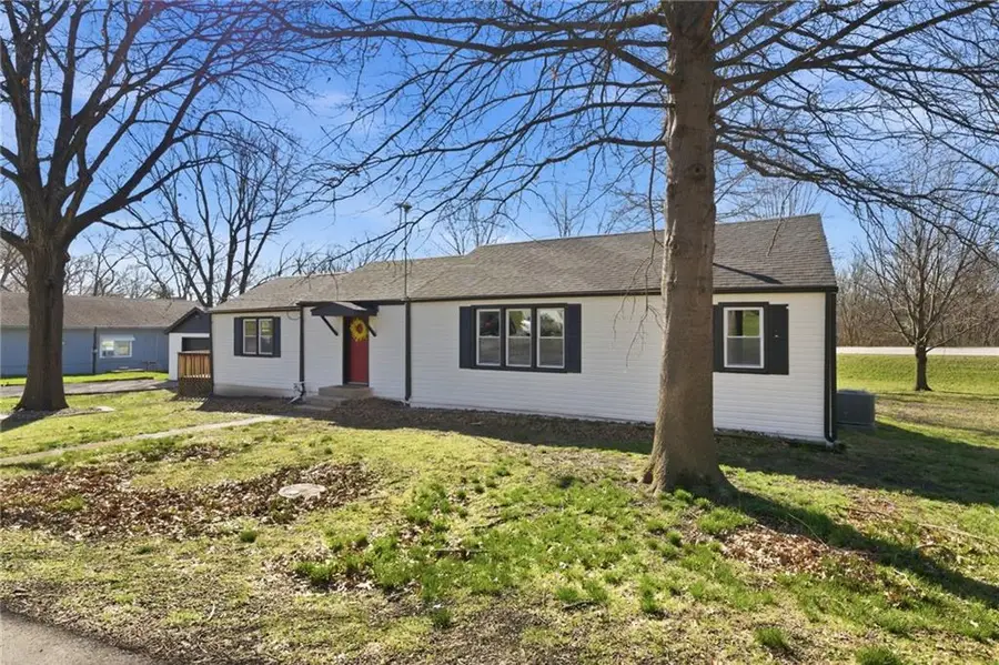 401 W Main Street, Freeman, MO 64746 - #3