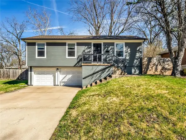 126 NW 4th Street, Blue Springs, MO 64057