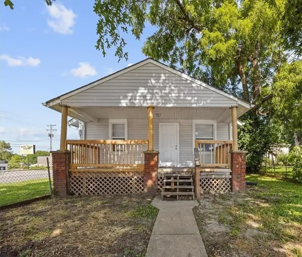 1116 S Woodland Avenue, Independence, MO 64050