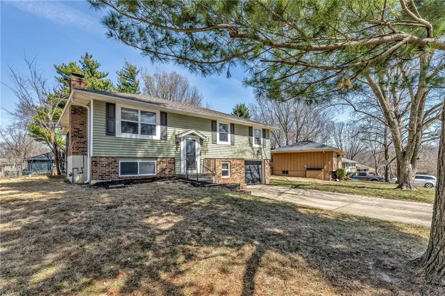 313 SW Blarney Court, Blue Springs, MO 64014 - #3