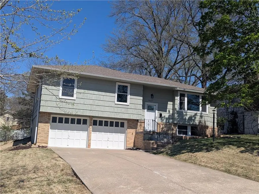 10637 College Avenue, Kansas City, MO 64137 - #3