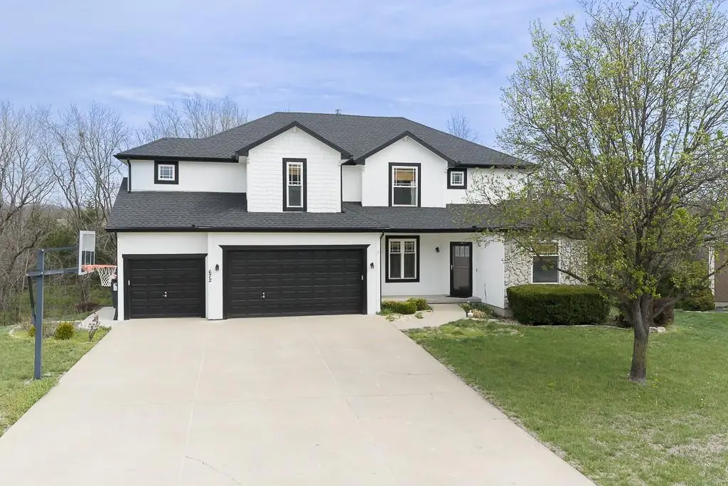 672 Everly Court, Lansing, KS 66043 - #1