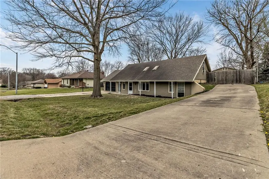 1400 NE 113th Terrace, Kansas City, MO 64155 - #2