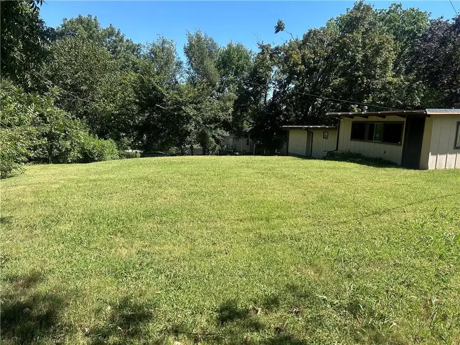 7318 Reynolds Avenue, Kansas City, KS 66111 - #3