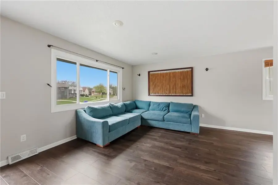 6202 E 140th Terrace, Grandview, MO 64030 - #3