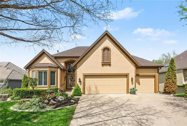 20306 W 99th Terrace, Lenexa, KS 66220