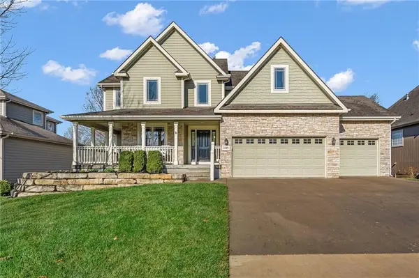 1119 Sawhill Drive, Lawrence, KS 66049