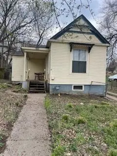 1508 S 26th Street, Saint Joseph, MO 64507 - #2