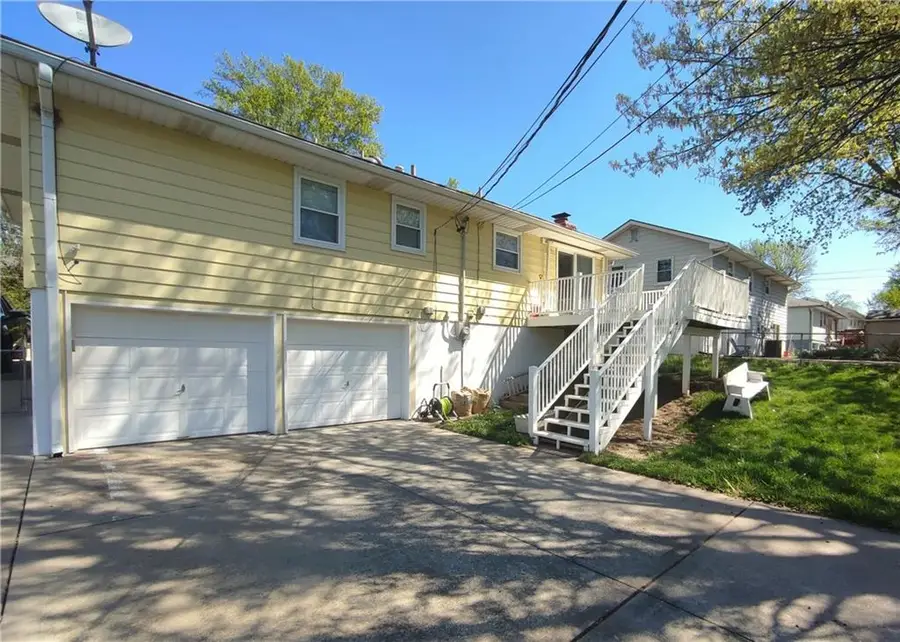 7009 NW 80th Street, Kansas City, MO 64152 - #2