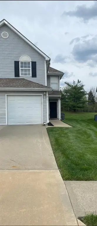 8151 N Lawn Avenue, Kansas City, MO 64119