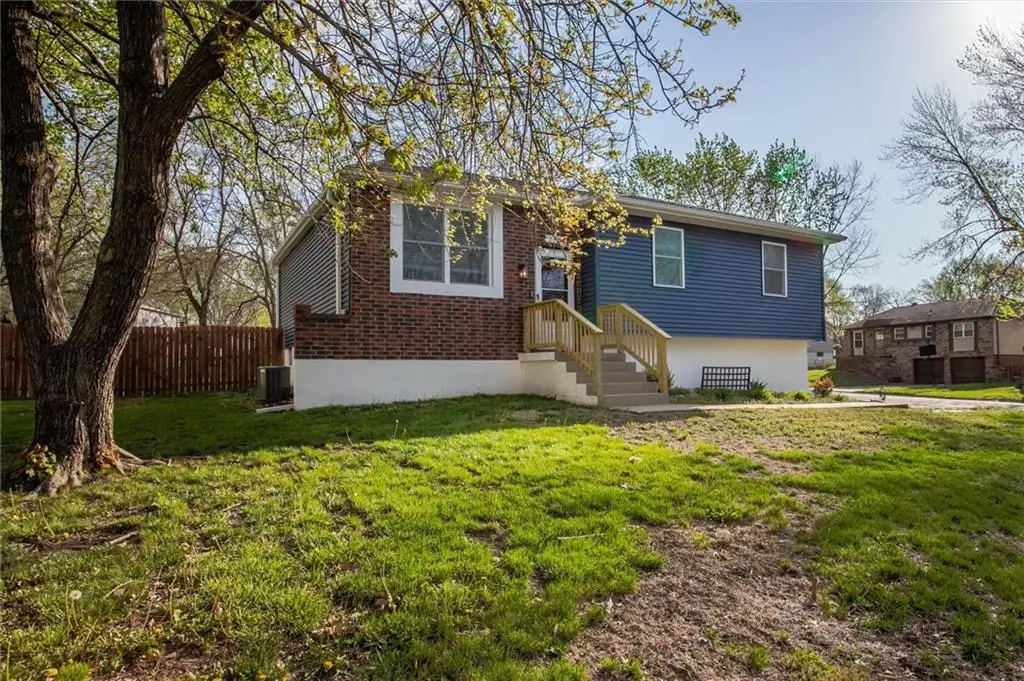 2807 NW Milford Place, Blue Springs, MO 64015 - #1