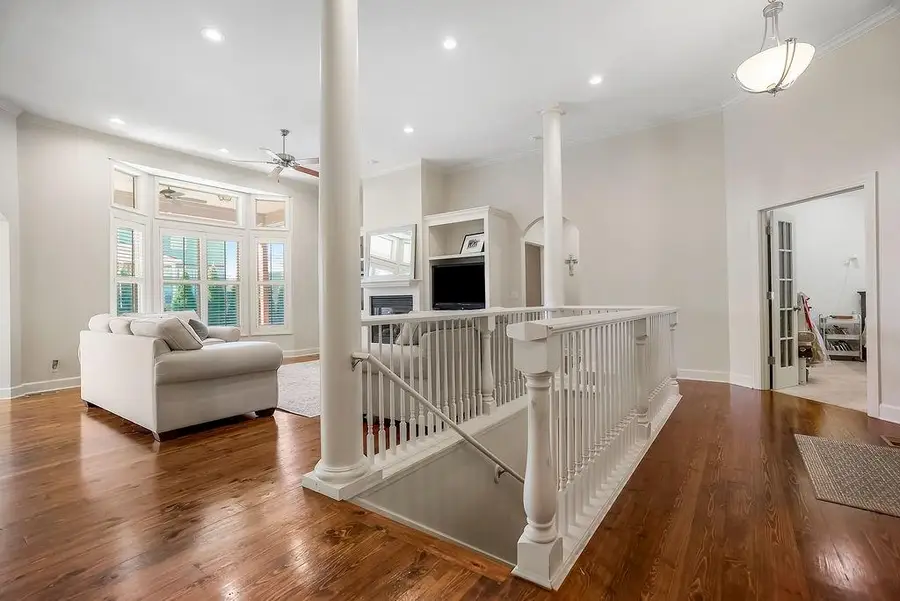 10237 Marion Street, Lenexa, KS 66220 - #3