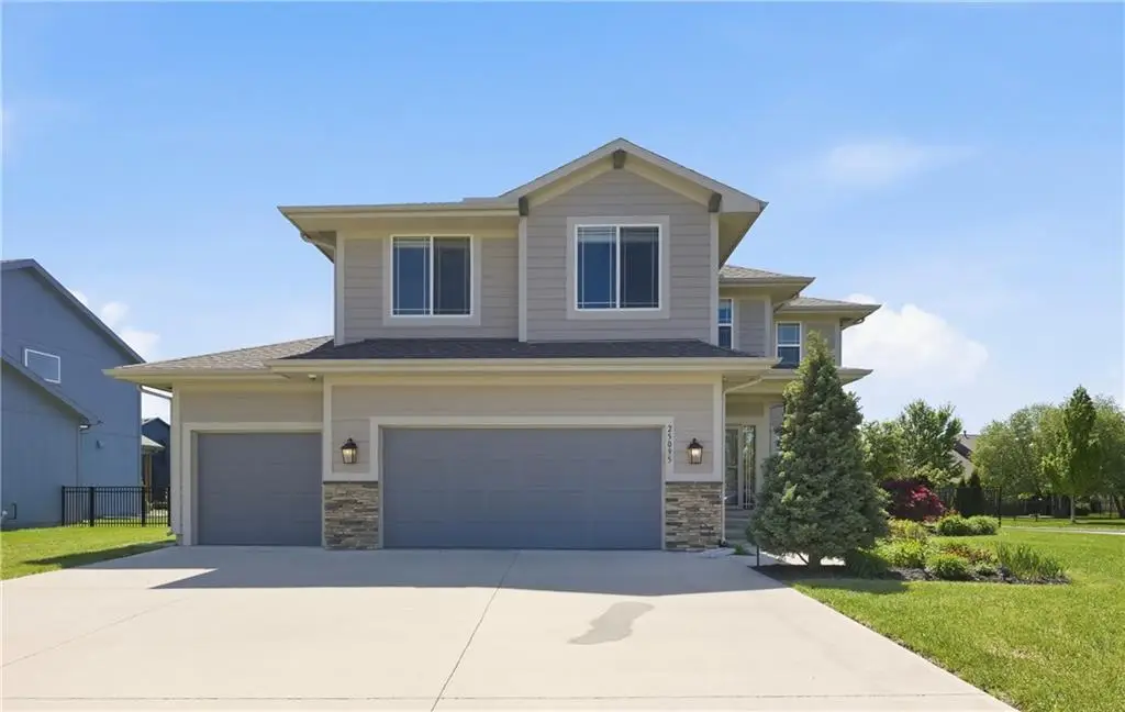 25095 W 148th Place, Olathe, KS 66061 - #1