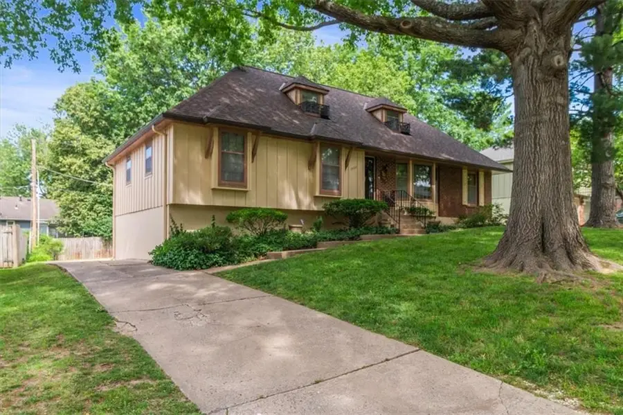 3908 Woodbury Street, Independence, MO 64055 - #3