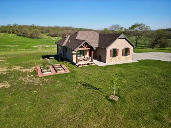 22777 219th Street, Leavenworth, KS 66048