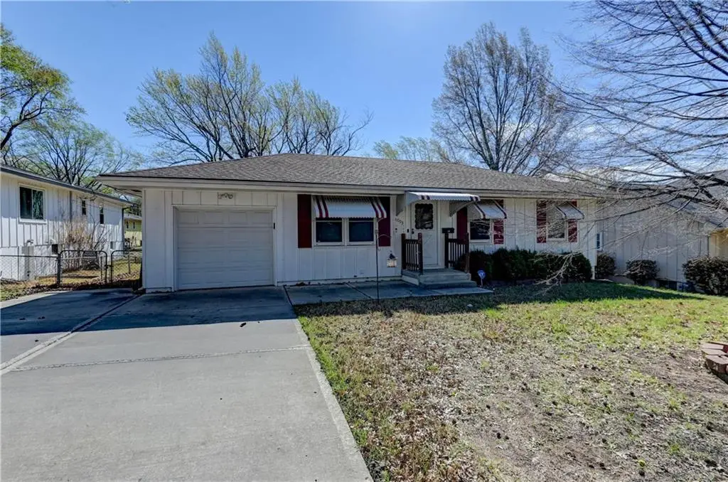 11003 Herrick Avenue, Kansas City, MO 64134 - #1