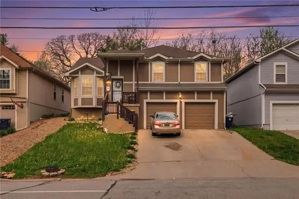 8308 Prospect Avenue, Kansas City, MO 64132