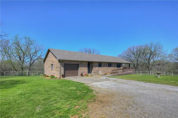 286 S 160th Street, Girard, KS 66743