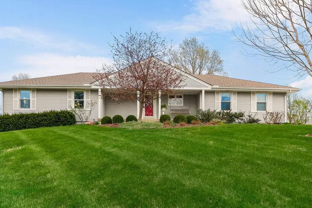 18604 152nd Street, Basehor, KS 66007 - #1