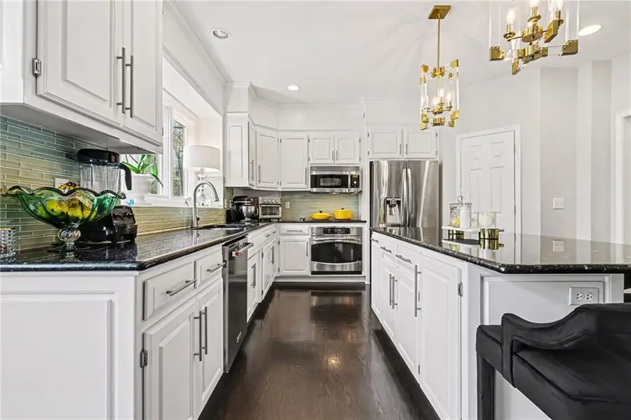 5828 Edgewater Drive, Overland Park, KS 66223 - #3