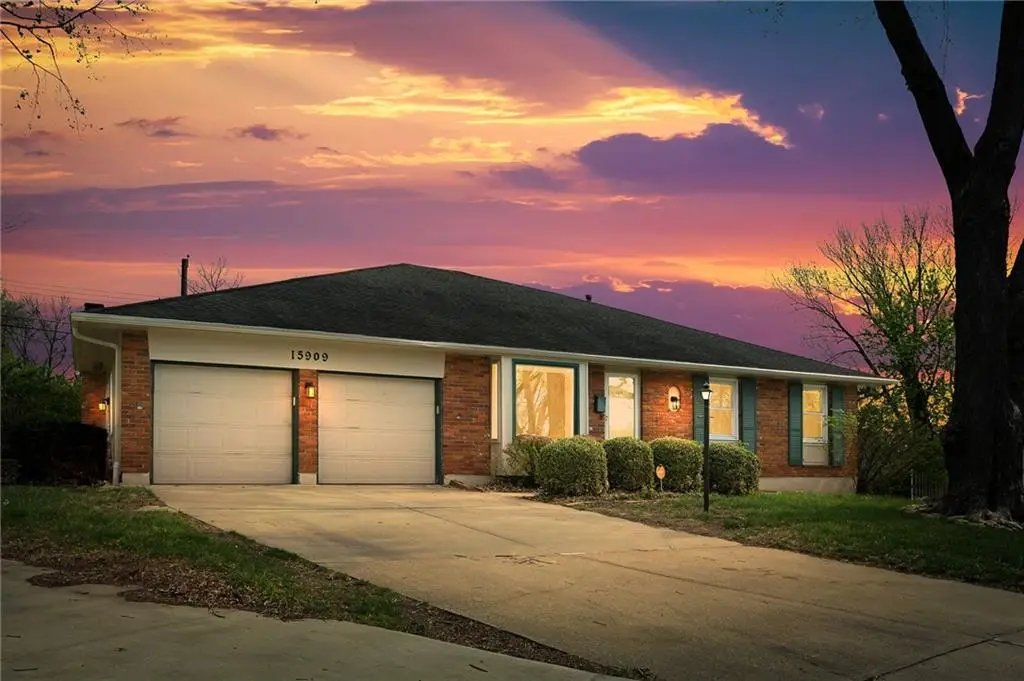 15909 E 38th Street S, Independence, MO 64055 - #1