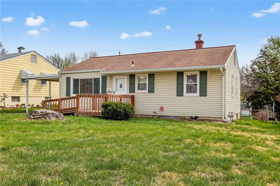 1605 N Hocker Avenue, Independence, MO 64050 - #3