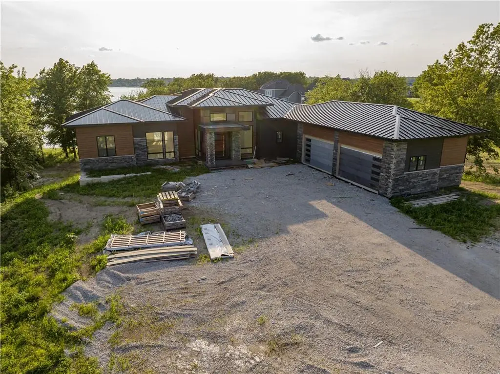 14 Tomahawk Circle, Lake Winnebago, MO 64034 - #1