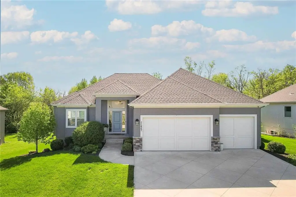 11427 S Redbud Lane, Olathe, KS 66061 - #1