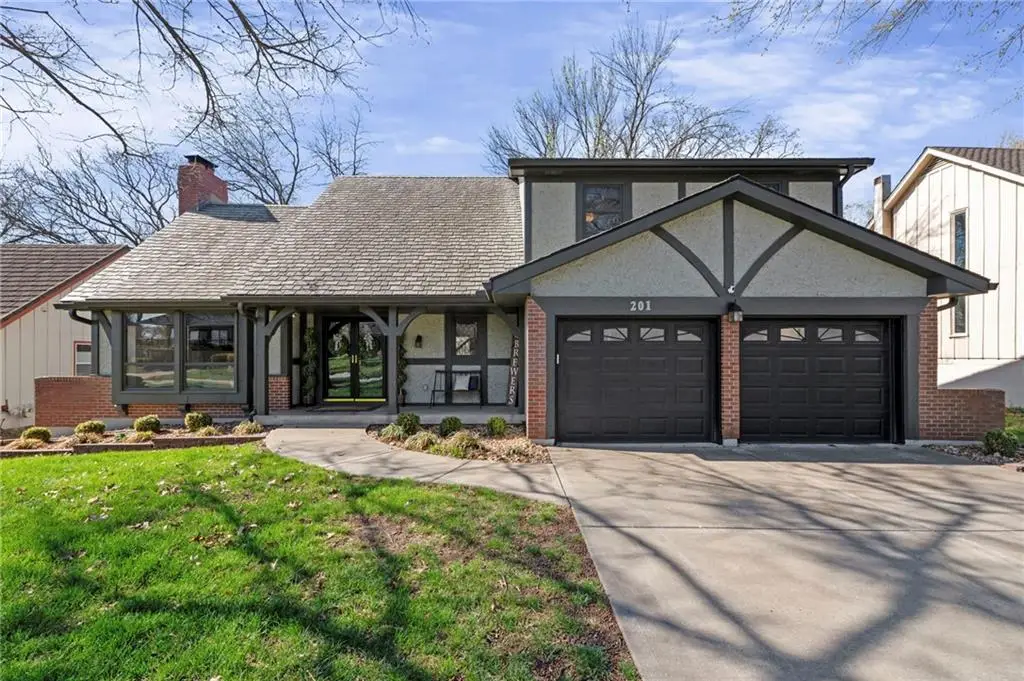 201 NW Cypress Street, Lees Summit, MO 64064 - #1