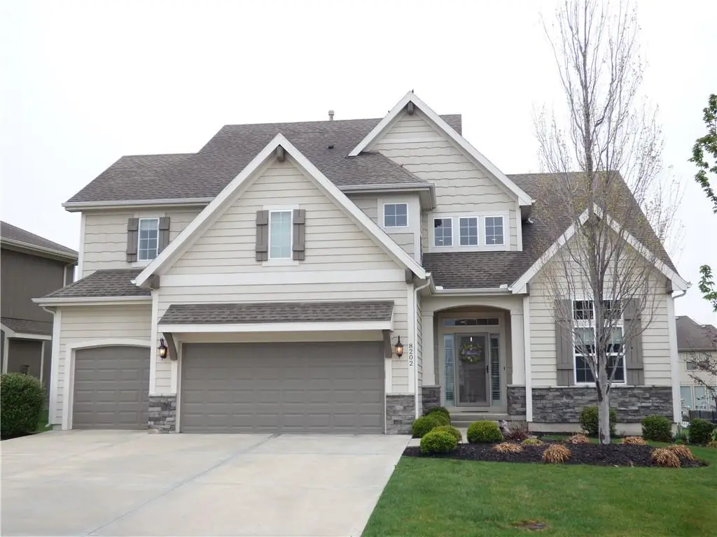 8202 W 166th Court, Overland Park, KS 66085 - #1