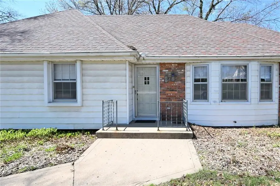 8510 N 9 Highway, Parkville, MO 64152 - #3