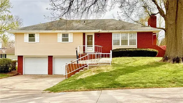 4918 Stonecrest Terrace, St Joseph, MO 64506