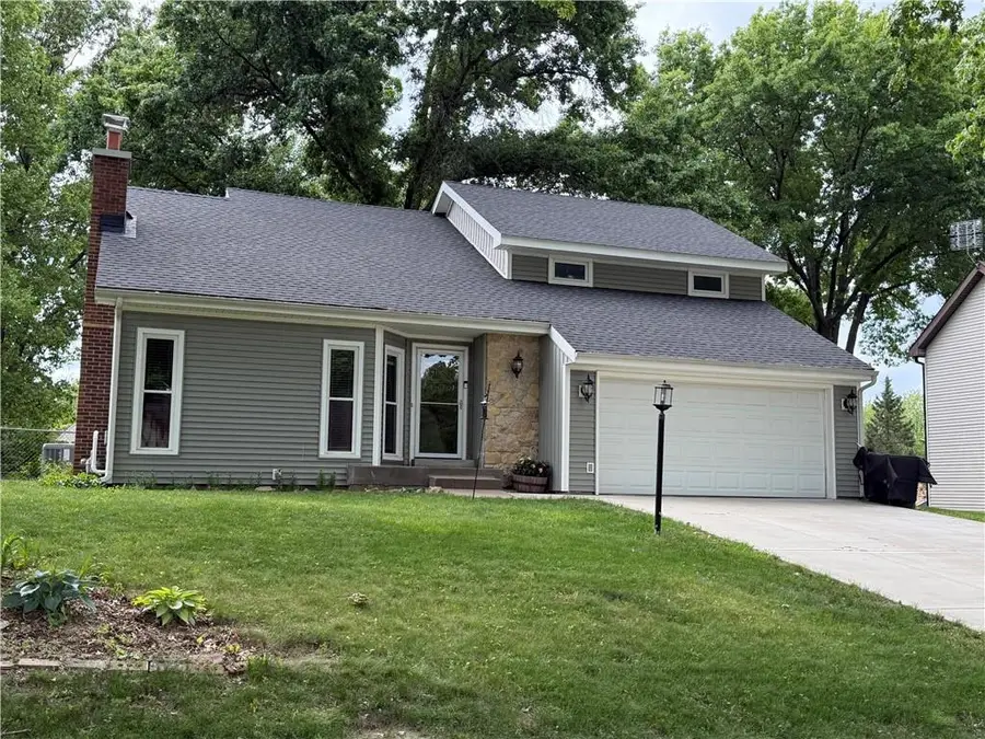 3110 Lakeview Circle, Leavenworth, KS 66048 - #2