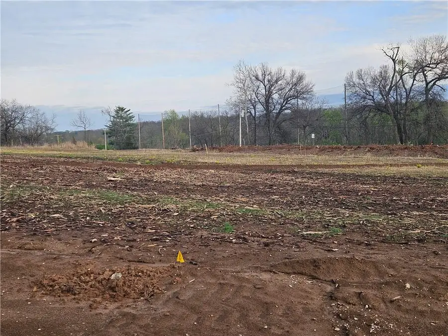 7031 Oak Ridge Drive, Shawnee, KS 66217 - #2