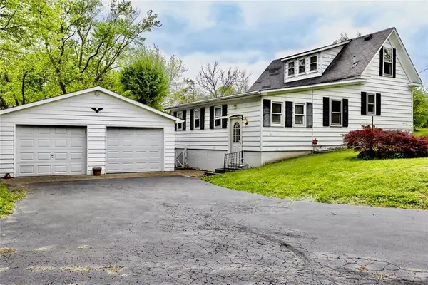 725 Ley Street, Excelsior Springs, MO 64024