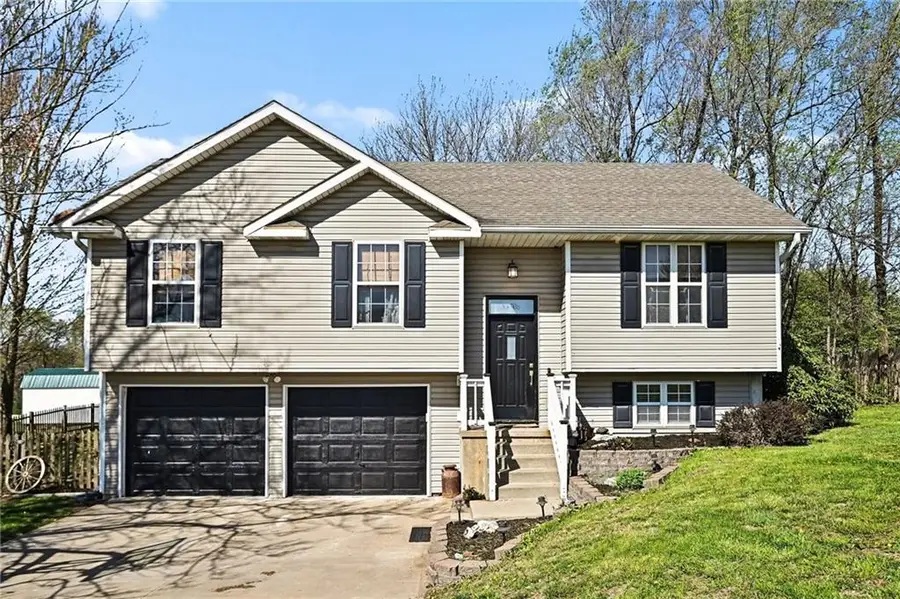 608 Castile Street, Gower, MO 64454 - #2