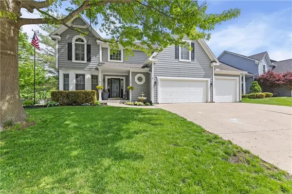 15964 W 160th Terrace, Olathe, KS 66062