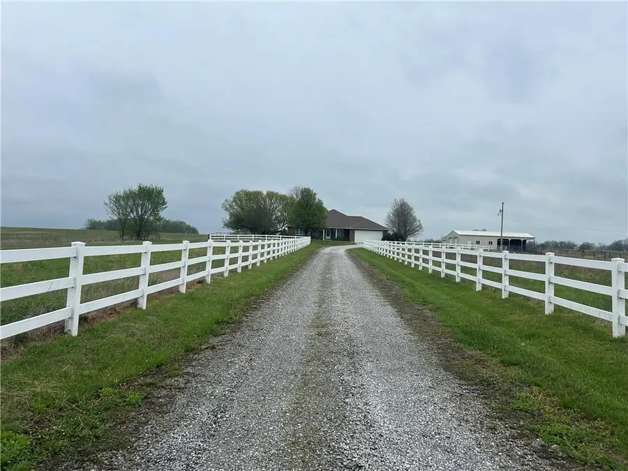 1379 NW M Highway, Clinton, MO 64735 - #2