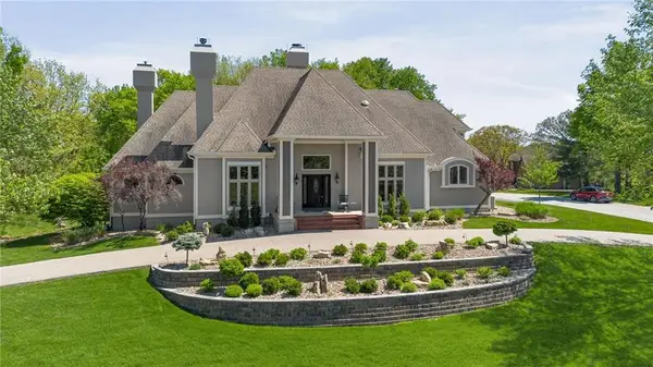 1025 NE Moss Point Road, Lee's Summit, MO 64064