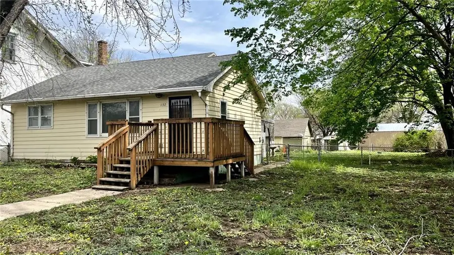 1132 Oak Street, Perry, KS 66073 - #2